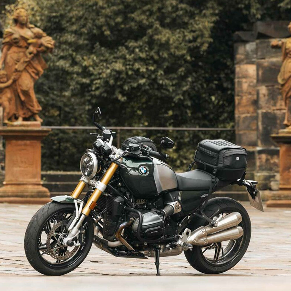 TAILBAG SW MOTECH LEGEND GEAR LR4 GEAR TAILBAG BLACK 17.5 LITRE FUNCTION SPLASH PROOF