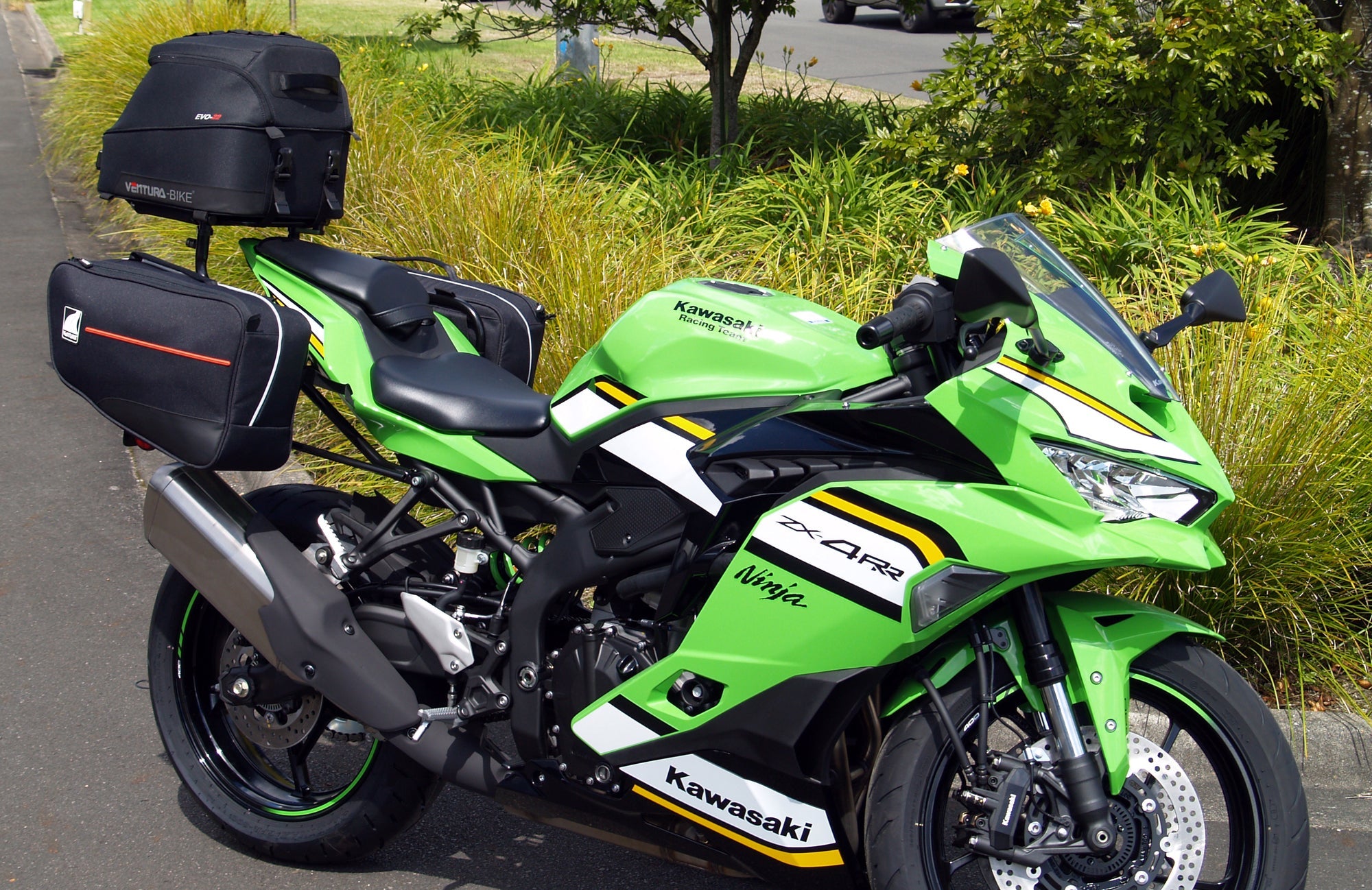 Kawasaki Ninja ZX-4RR, ZX-4R (25 - >)