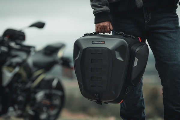 TAILBAG SW MOTECH PRO SERIES REAR BAG 1680D BALLISTIC NYLON, BLACK/ GREY 22.34 LITER CAPACITY