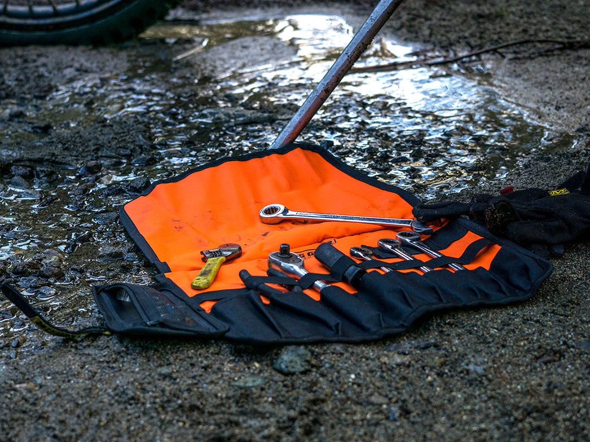 NELSON-RIGG Trails End Small Tool Roll