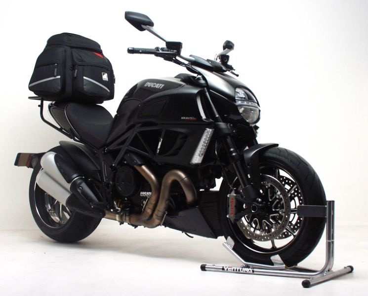 Ducati 1200 Diavel (11-12)