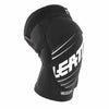 Leatt 5.0 3DF knee guard in black for juniors